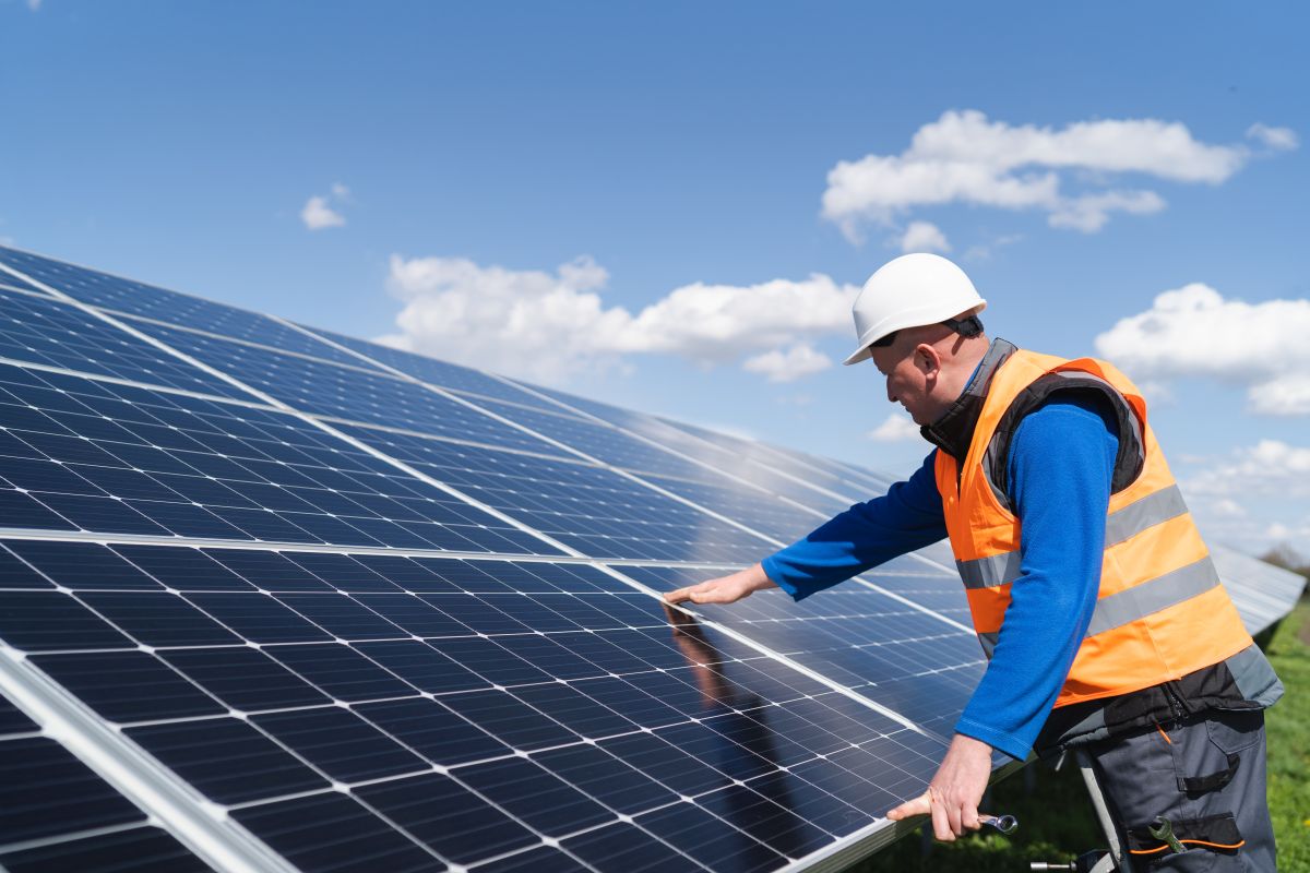 Exploatarea puterii energiei regenerabile pentru un viitor mai verde
